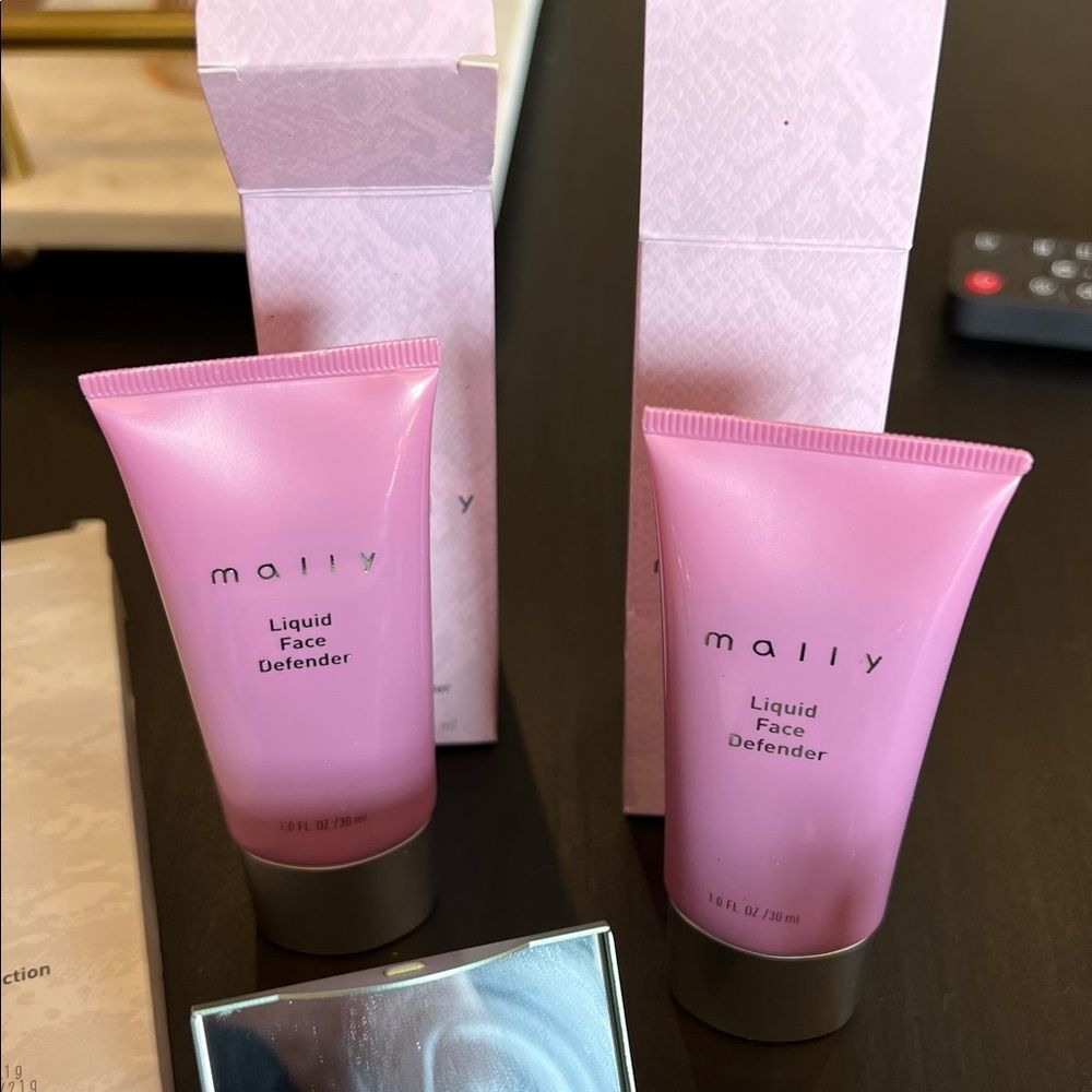 Mally makeup bundle - Picture 7 of 8